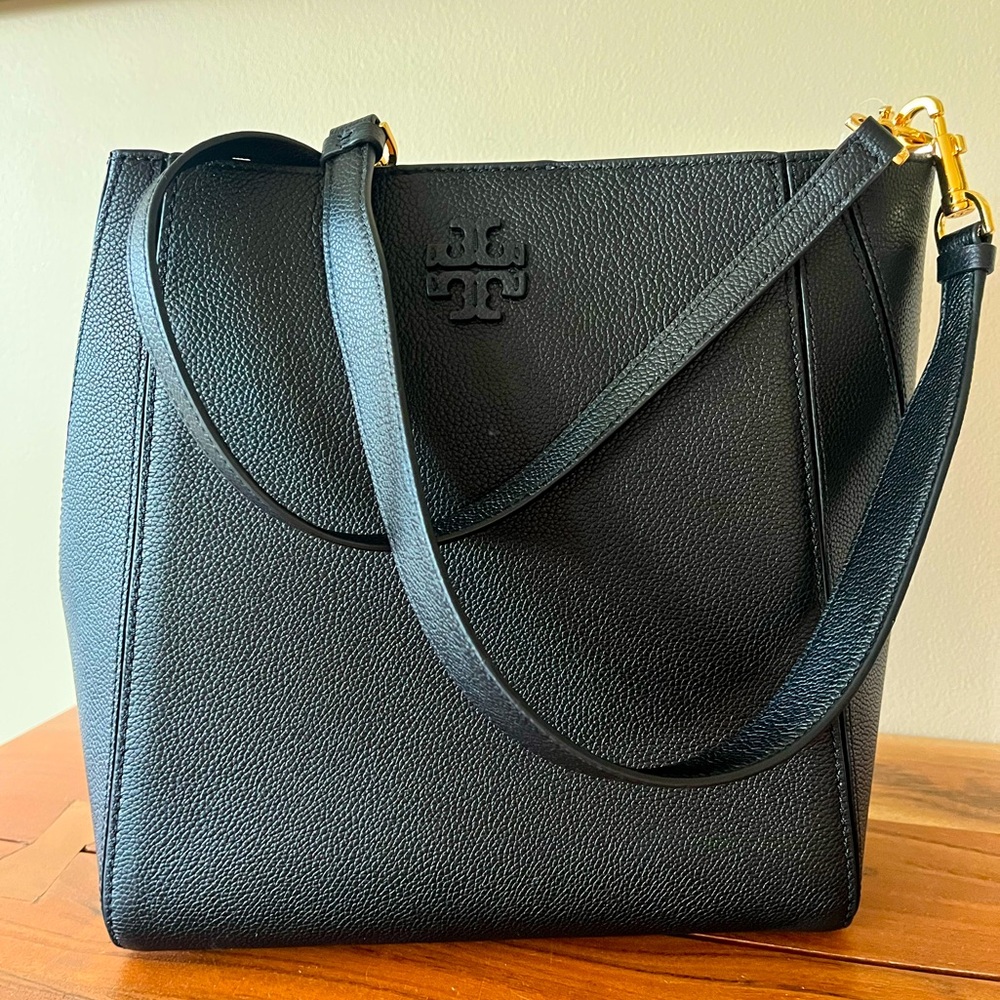 NEW TORY BURCH MCGRAW Bucket Hobo Tote Bag Black MAGNOLIA